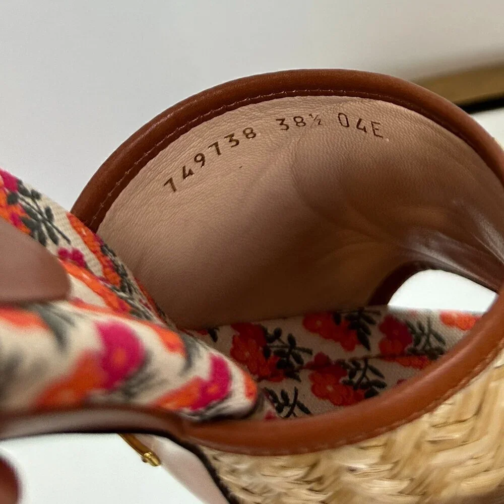 GUCCI Mabel Leather-trimmed Raffia Mules in Beige Size 8.5US / 38.5EU